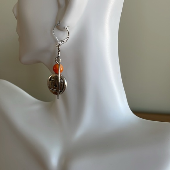 HAND CRAFTED JACK O’LANTERN PIERCED EARRINGS Orange Metallic Silver - Picture 4 of 13